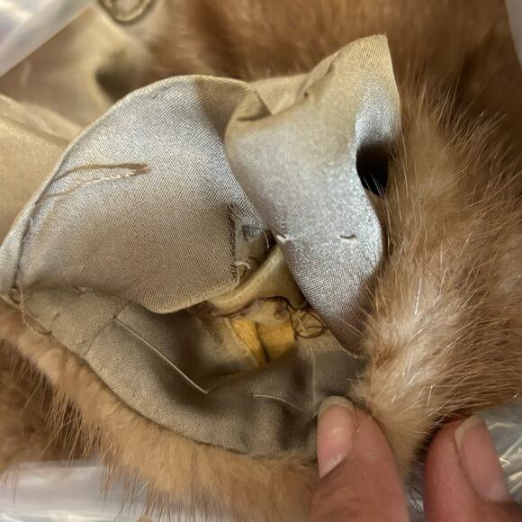 Vintage 1950's Kaufman Bros Fur Stole Mob Wife Glam Runway Fabulous Old Money - Picture 9 of 9